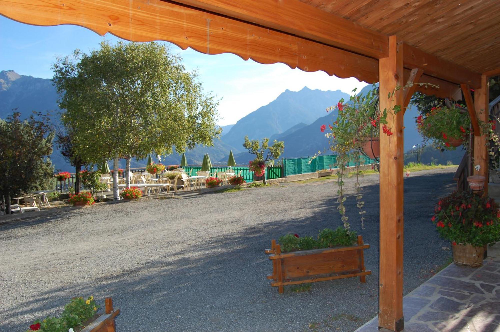 Au Bon Logis Hotel Risoul Eksteriør billede