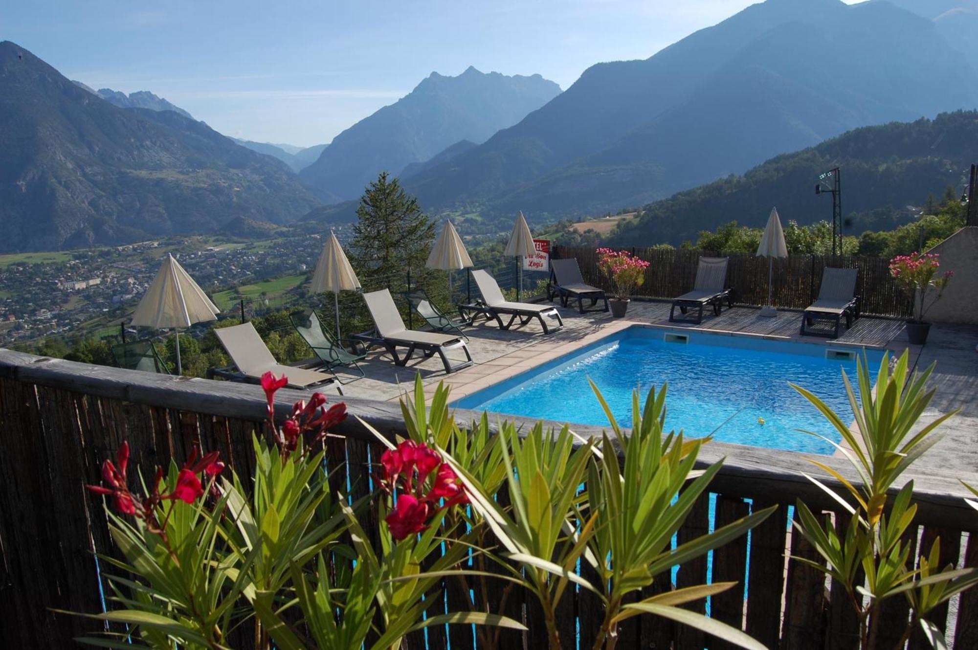Au Bon Logis Hotel Risoul Eksteriør billede