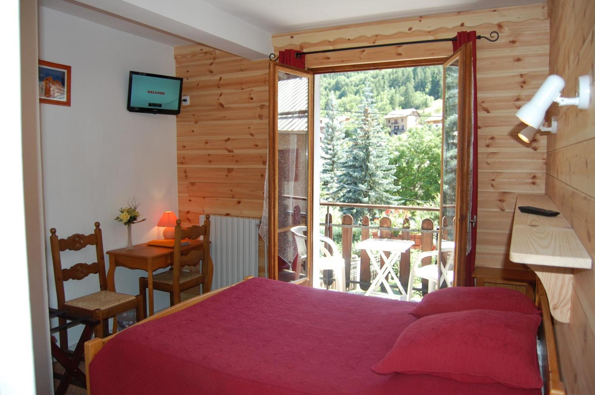 Au Bon Logis Hotel Risoul Eksteriør billede