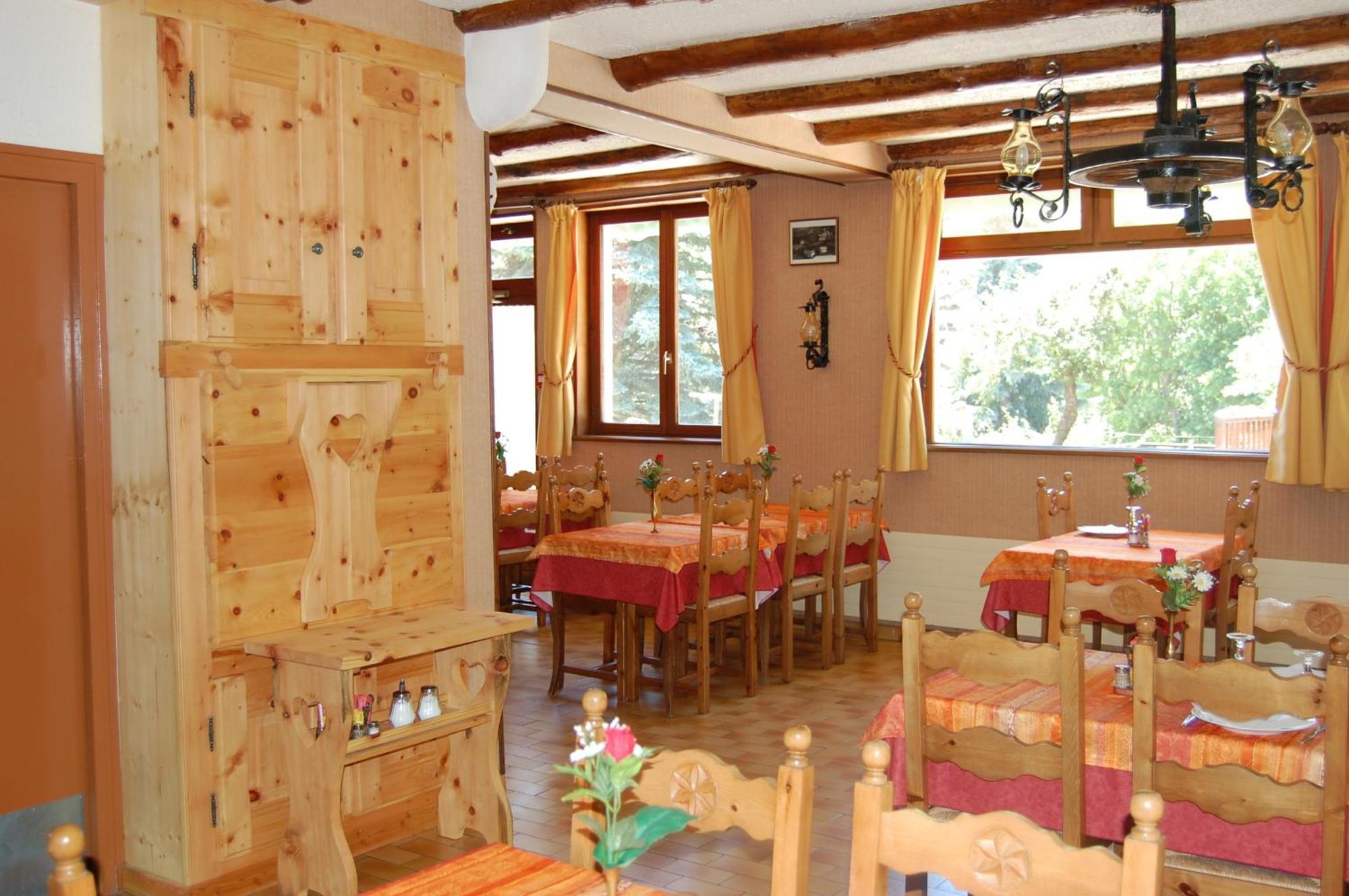 Au Bon Logis Hotel Risoul Eksteriør billede