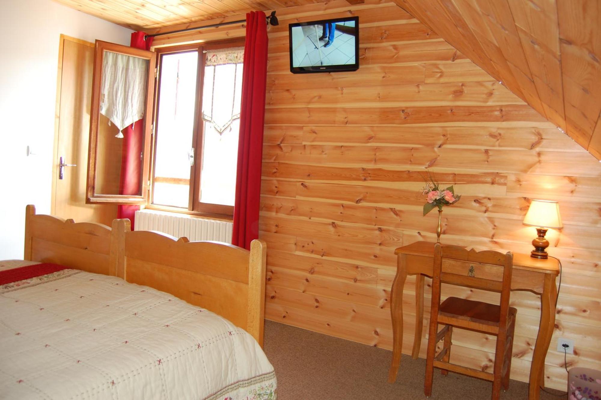 Au Bon Logis Hotel Risoul Eksteriør billede